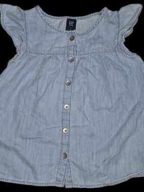 Size 8 GAP Light Blue Denim Button-Front Top